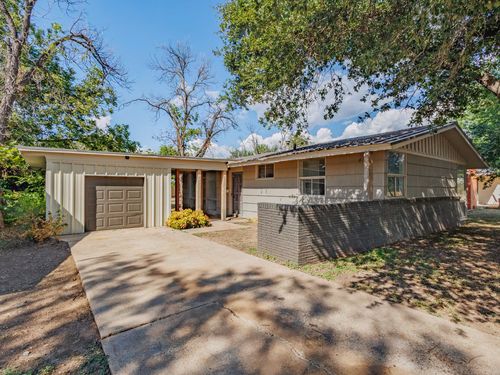 311 Miami St, Coleman, TX, 76834-7026 | Card Image