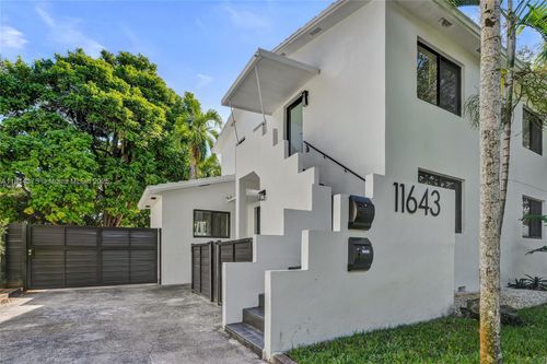 2-11643 Ne 11th Pl, Biscayne Park, FL, 33161-6725 | Card Image