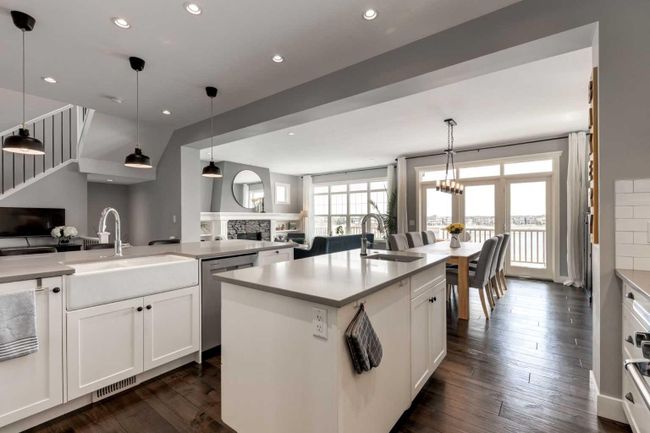 79 Marquis Cove Se, Home with 4 bedrooms, 3 bathrooms and 4 parking in Calgary AB | Image 8