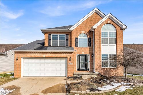 8367 Chesapeake Dr, North Ridgeville, OH, 44039-6376 | Card Image