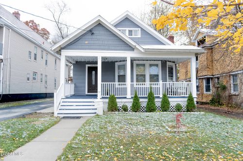 818 Bedford Rd, Schenectady, NY, 12308-3410 | Card Image