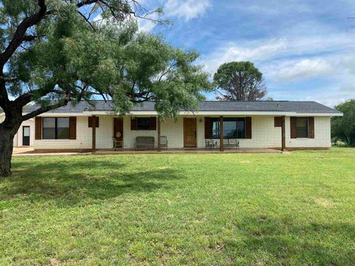 136 Valley View Cir, Llano, TX, 78643-2823 | Card Image