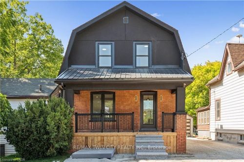 {{alt}} | Card Image