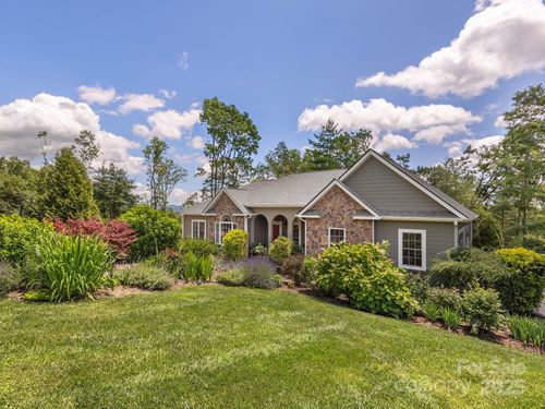 446 Charming Ln, Hendersonville, NC, 28792-7210 | Card Image