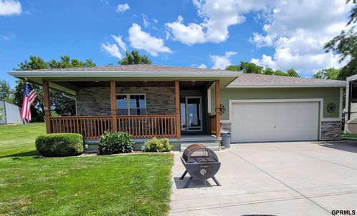 19810 Fairview Rd, Gretna, NE, 68028-6216 | Card Image