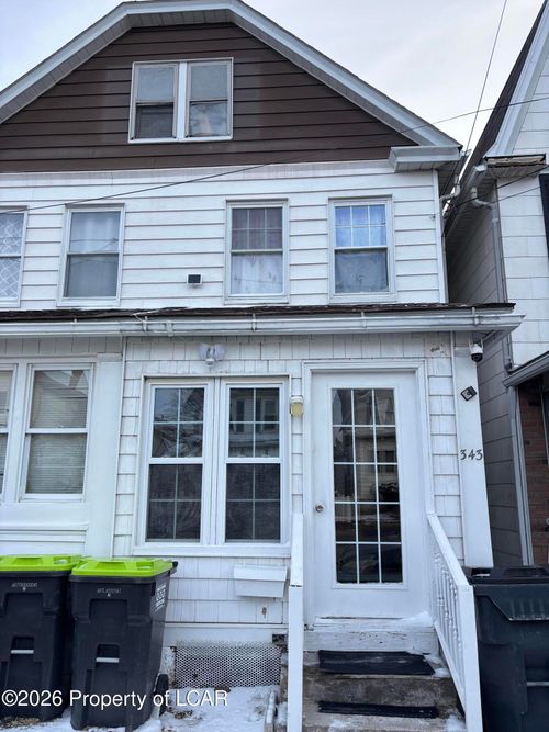 343 Adams St, Freeland, PA, 18224-2105 | Card Image