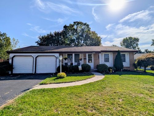 3660 Brinkman Dr, Grove City, OH, 43123-2477 | Card Image