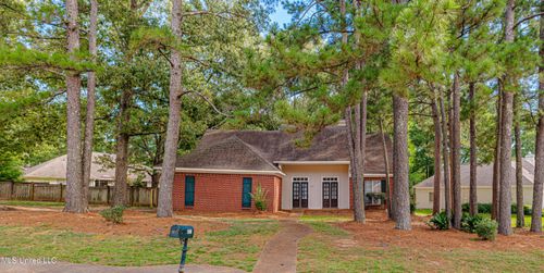 421 Violet Dr, Madison, MS, 39110-7837 | Card Image
