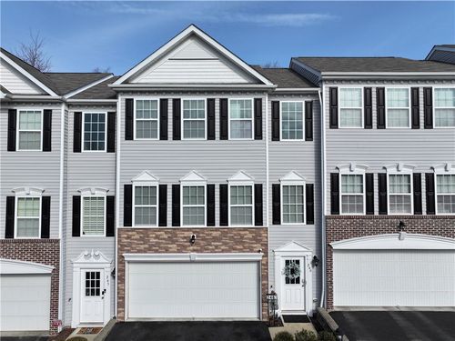 246 Grace Manor Dr, Coraopolis, PA, 15108-9721 | Card Image