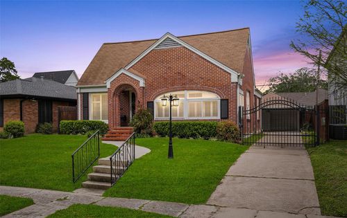 6645 Fairfield St, Houston, TX, 77023-4001 | Card Image