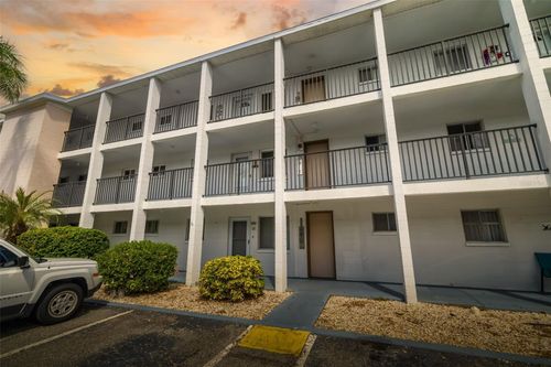 l3-2053 Canal Dr, BRADENTON, FL, 34207-4546 | Card Image