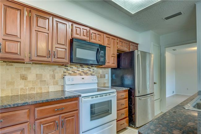 1702 Elizabeth Dr, House other with 3 bedrooms, 2 bathrooms and null parking in Carrollton TX | Image 13