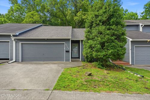 10464 Laura Lee Ln, Knoxville, TN, 37922-2040 | Card Image