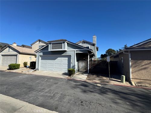 4813 Village Green Way, San Bernardino, CA, 92407-2920 | Card Image