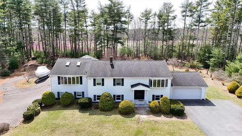 7 Randall Rd, Rochester, MA, 02770-1208 | Card Image