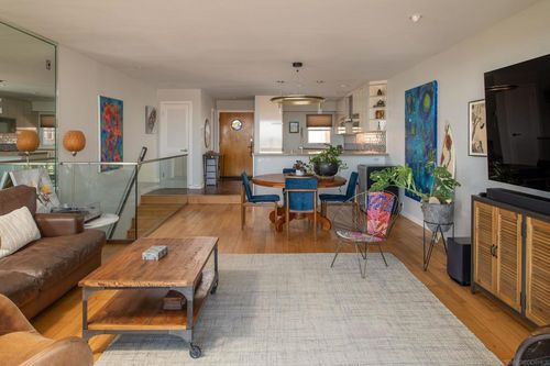 b4-2926 Kellogg Way, San Diego, CA, 92106 | Card Image