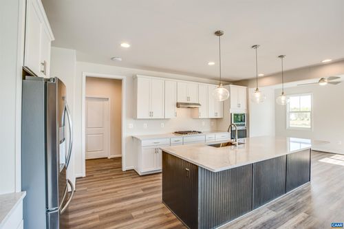 108 Rebecca Ct, STUARTS DRAFT, VA, 24477 | Card Image