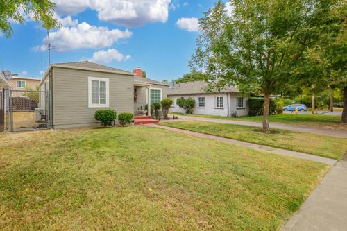 1811 W Acacia Street, Stockton, CA, 95203 | Card Image