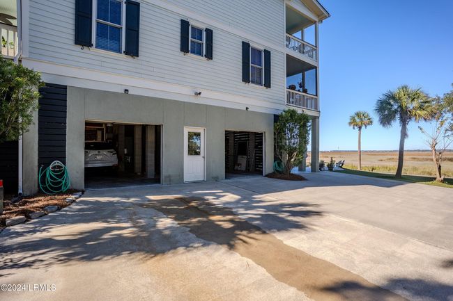 40 Front Street, House other with 5 bedrooms, 3 bathrooms and null parking in St. Helena Island SC | Image 68