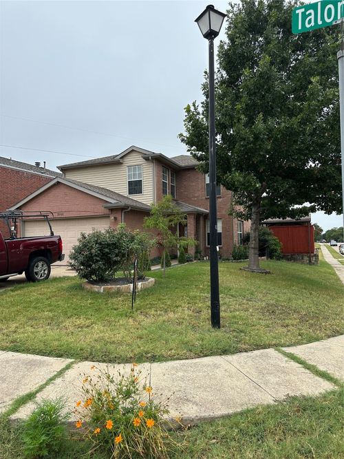 2044 Talon Dr, Lewisville, TX, 75077-1759 | Card Image
