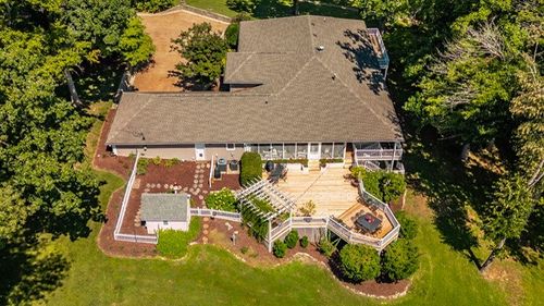 601 Indian Lake Rd, Hendersonville, TN, 37075-5222 | Card Image