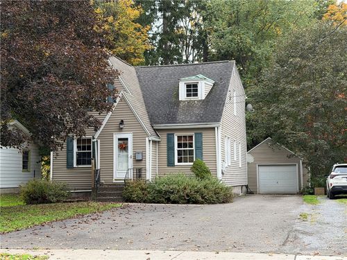 20 Hale St, Norwich, NY, 13815-2015 | Card Image