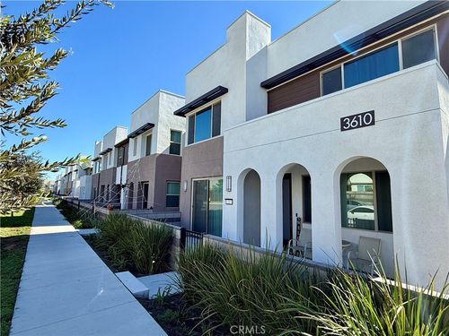 unit-2-3610 E Pollock St, Ontario, CA, 91761-0662 | Card Image