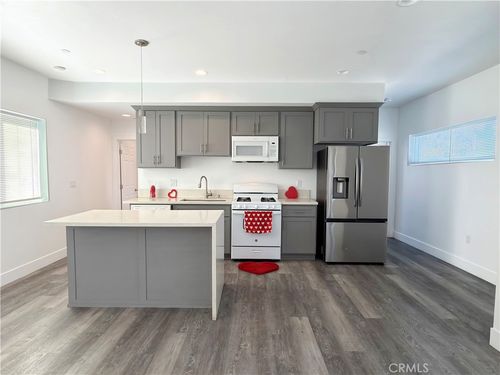 1489 Atlantic Avenue, Long Beach, CA, 90813 | Card Image
