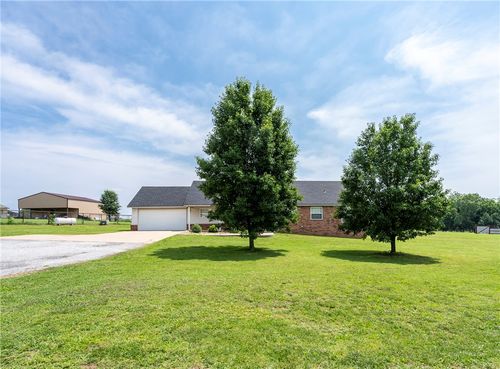 21944 W Highway 12, Gentry, AR, 72734-9055 | Card Image