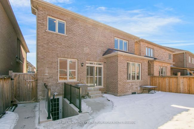18 Fulmer Rd, House other with 6 bedrooms, 5 bathrooms and 5 parking in Brampton ON | Image 47