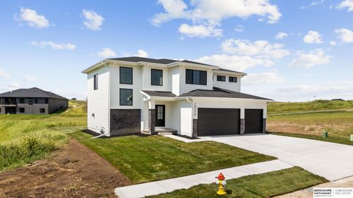 18214 Cooper St, Gretna, NE, 68028-7043 | Card Image