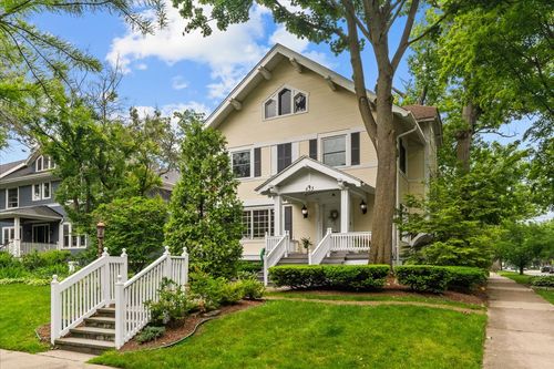 633 Forest Ave, Wilmette, IL, 60091-1713 | Card Image