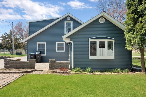 965 2nd Street Street, Marion, IA, 52302 | Card Image