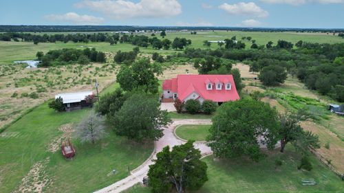 948 Upper Elgin River Rd, Elgin, TX, 78621-5556 | Card Image
