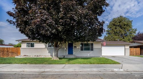 105 N Stinson St, Nampa, ID, 83651-2327 | Card Image