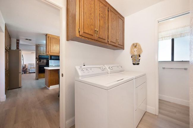8798 Caselman Rd, House other with 3 bedrooms, 3 bathrooms and null parking in Sacramento CA | Image 9