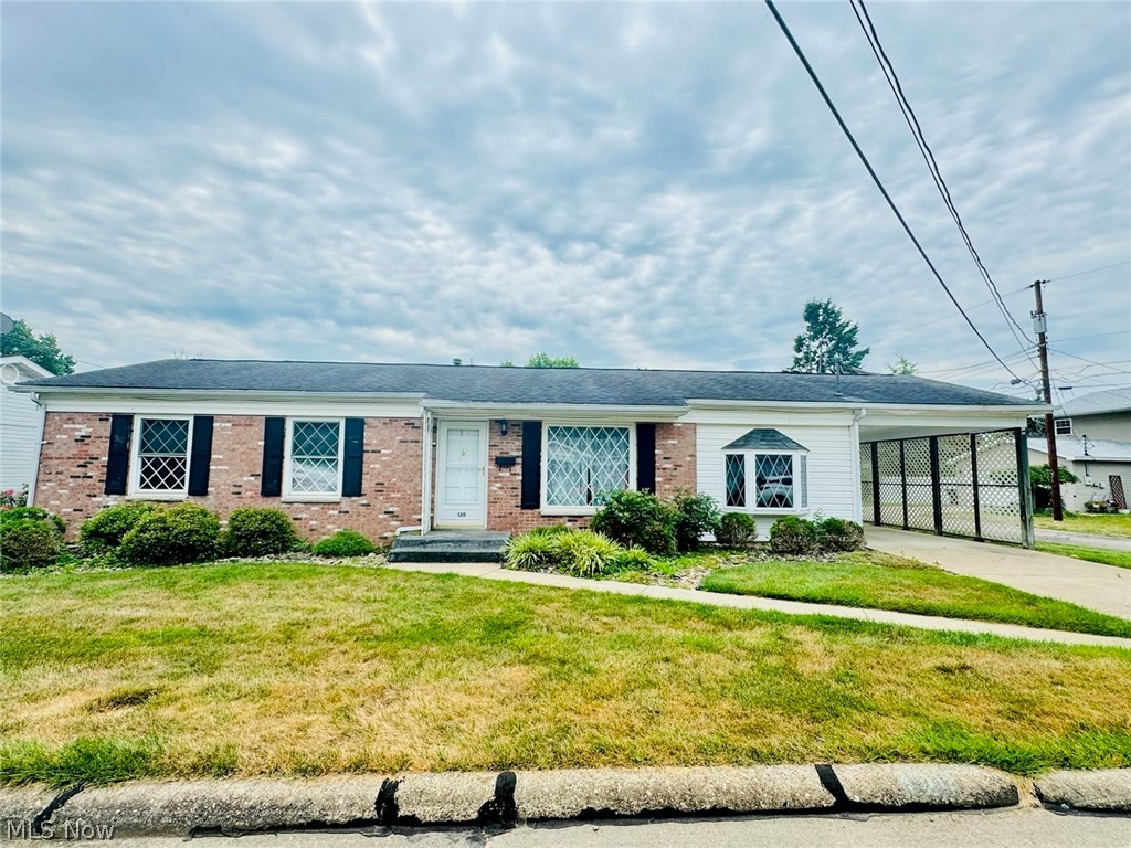 National Ln, Williamstown, WV 26187