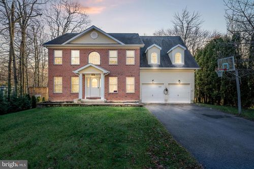 2121 Warwick Cir, Tobyhanna, PA, 18466-4151 | Card Image