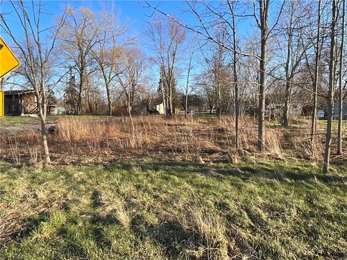 3244 W Lake Rd, Wilson, NY, 14172-9741 | Card Image
