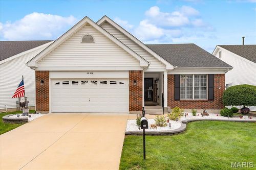 286 Red Clover Cir, O Fallon, IL, 62269-6784 | Card Image