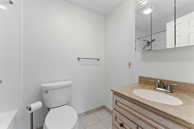 APT-5 - 1 Ledgewood Way, Condo with 2 bedrooms, 2 bathrooms and 1 parking in Peabody MA | Image 7