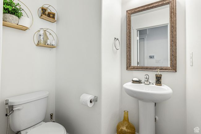 Bathroom with toilet | Image 14