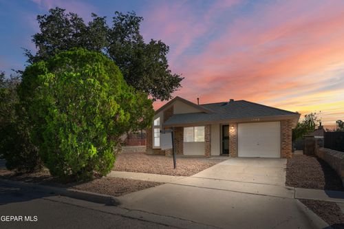 1548 Diego Rivera Dr, El Paso, TX, 79936-6336 | Card Image