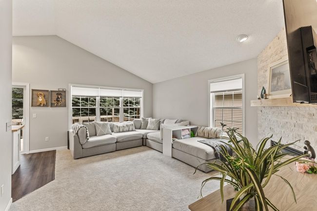 7371 Devin Ln, Townhouse with 3 bedrooms, 3 bathrooms and null parking in Shakopee MN | Image 8