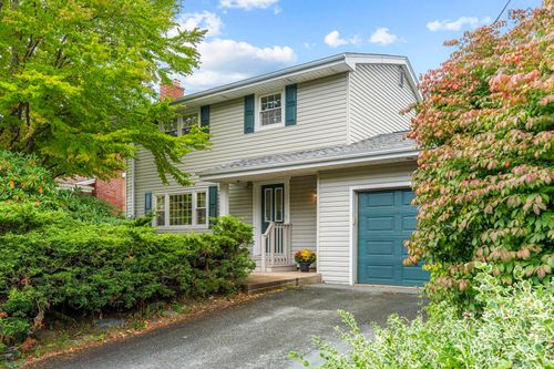 110 Belle Vista Dr, Dartmouth, NS, B2W2X8 | Card Image