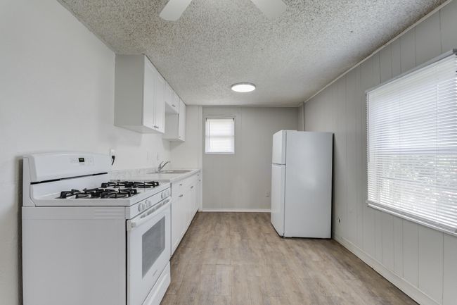4716 42 Nd St, Home with 4 bedrooms, 3 bathrooms and null parking in Lubbock TX | Image 9