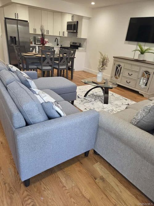 2-632 Beach 68th St, Arverne, NY, 11692-1318 | Card Image