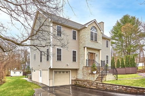 49 Brigham Hill Rd, Grafton, MA, 01519-1136 | Card Image