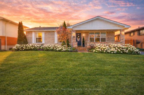 151 Bedford Dr, Stratford, ON, N5A5J7 | Card Image