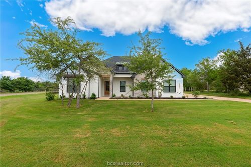 5001 Glory Rd, Bryan, TX, 77808-1435 | Card Image